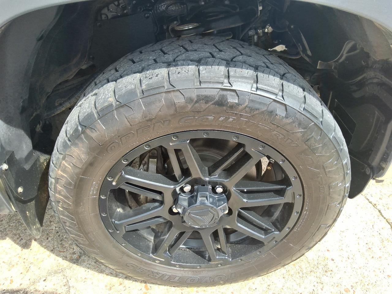 Toyota Tundra 4WD 1794 Edition CrewMax 5.5' Bed 5.7L FFV (Natl) 2018