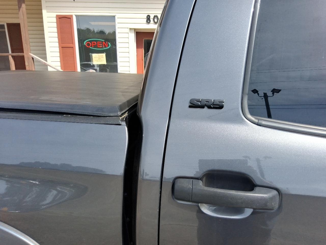 Toyota Tundra 4WD 1794 Edition CrewMax 5.5' Bed 5.7L FFV (Natl) 2018