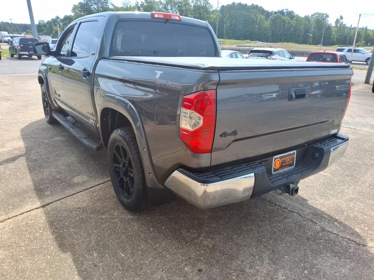 Toyota Tundra 4WD 1794 Edition CrewMax 5.5' Bed 5.7L FFV (Natl) 2018