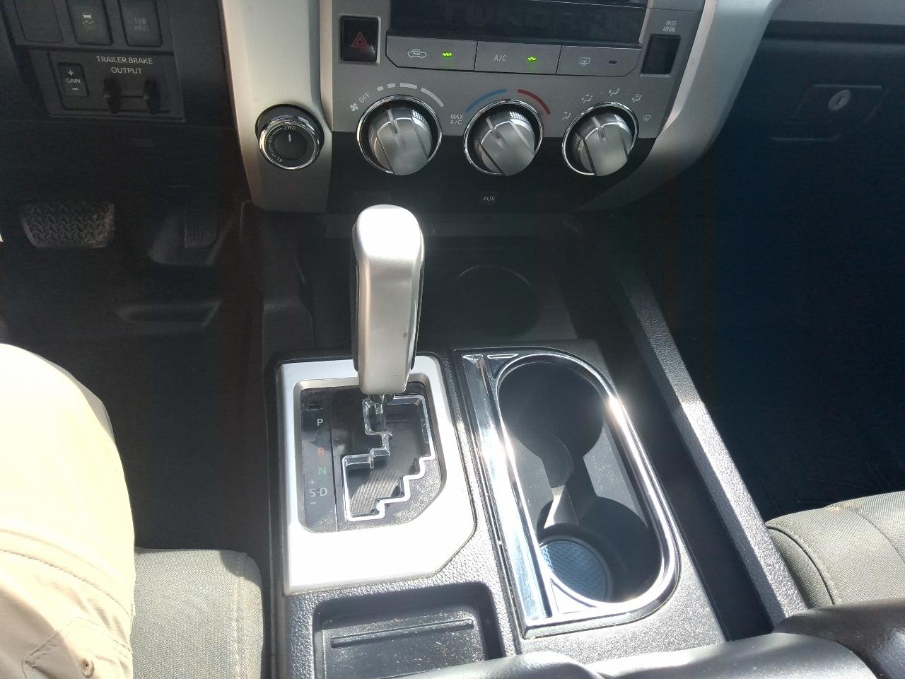 Toyota Tundra 4WD 1794 Edition CrewMax 5.5' Bed 5.7L FFV (Natl) 2018