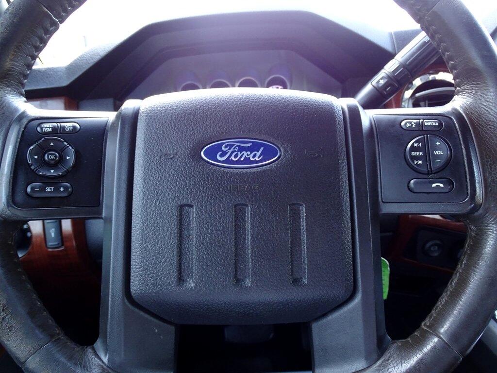 Ford Super Duty F-250 SRW 4WD Crew Cab 172" King Ranch 2015