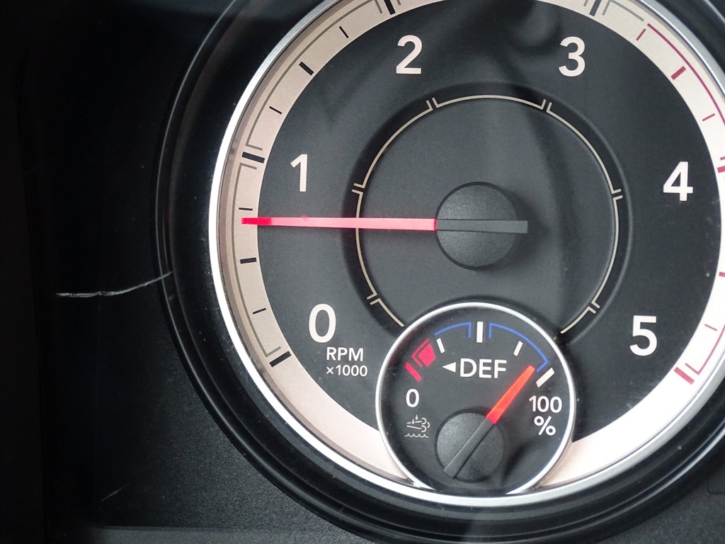 RAM 2500 4WD Crew Cab 149" SLT 2017 RAM 2500 4WD Crew Cab 149" SLT 2017