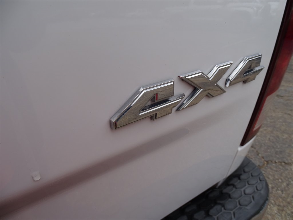 RAM 2500 4WD Crew Cab 149" SLT 2017 RAM 2500 4WD Crew Cab 149" SLT 2017