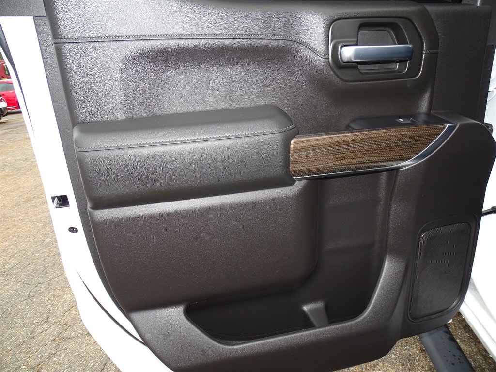 Chevrolet Silverado 1500 4WD Crew Cab 147" RST 2020 Chevrolet Silverado 1500 4WD Crew Cab 147" RST 2020