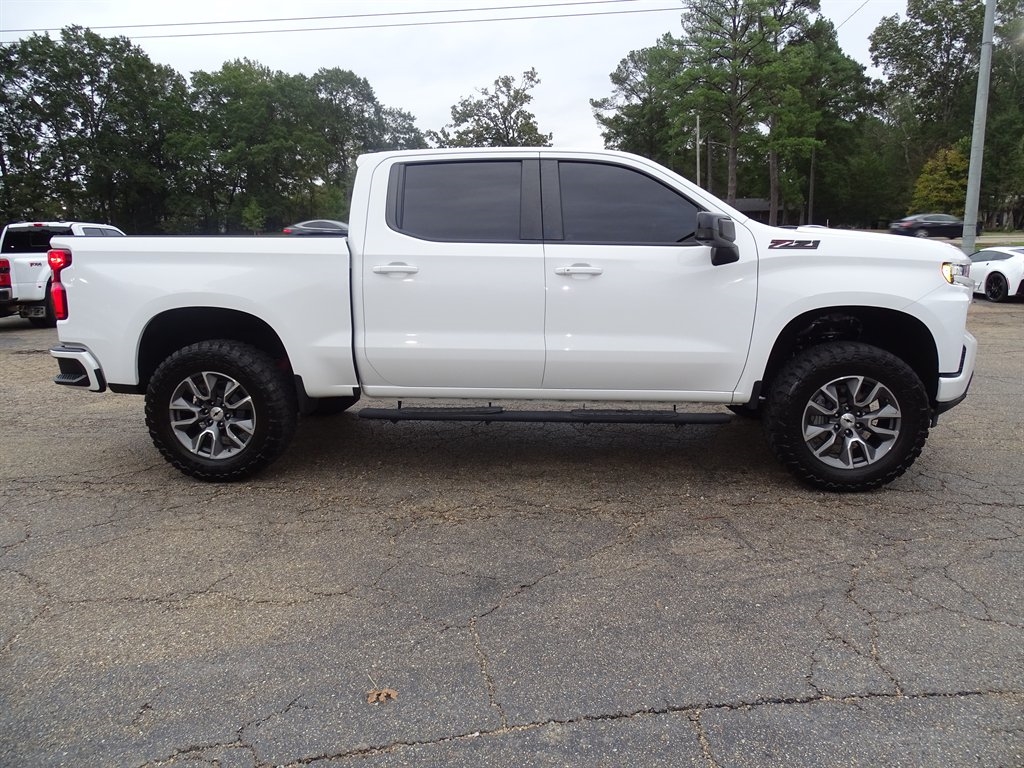 Chevrolet Silverado 1500 4WD Crew Cab 147" RST 2020