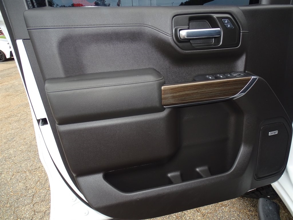 Chevrolet Silverado 1500 4WD Crew Cab 147" RST 2020