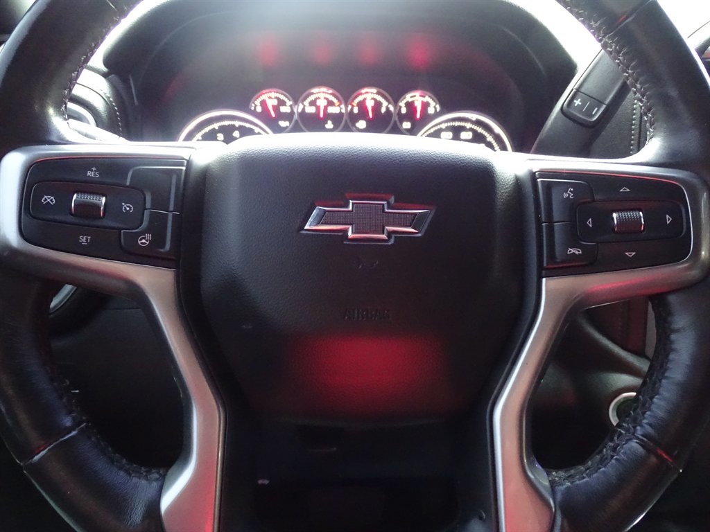 Chevrolet Silverado 1500 4WD Crew Cab 147" RST 2020