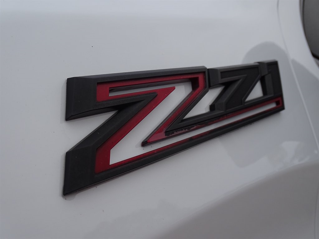 Chevrolet Silverado 1500 4WD Crew Cab 147" RST 2020