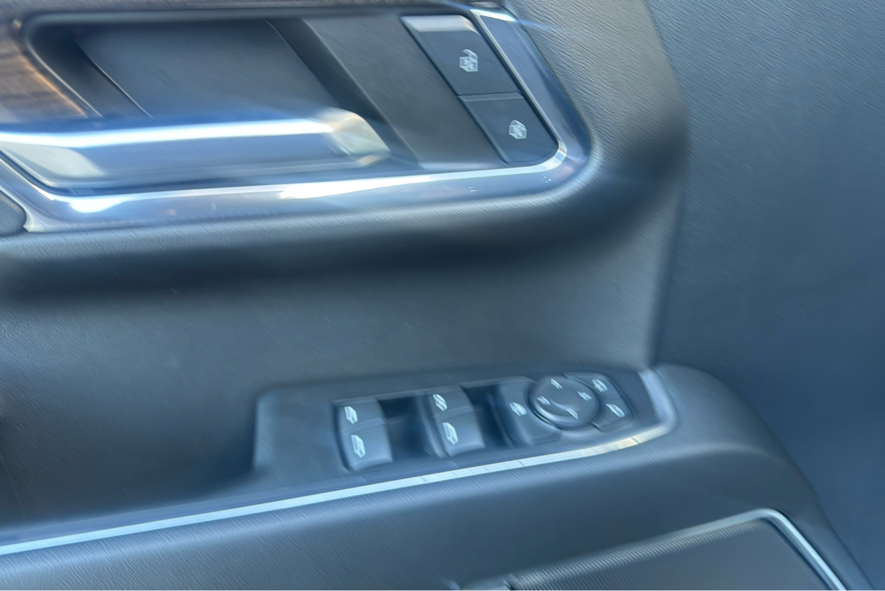 Chevrolet Silverado 1500 4WD Crew Cab 147" LT w/1LT 2024 Chevrolet Silverado 1500 4WD Crew Cab 147" LT w/1LT 2024