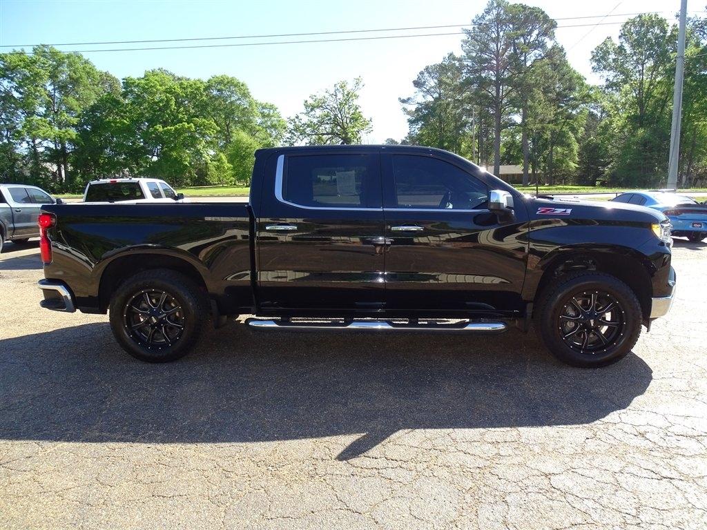Chevrolet Silverado 1500 4WD Crew Cab 147" LTZ 2022