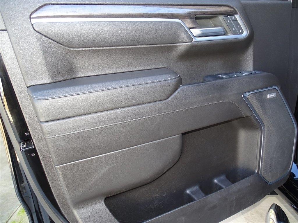 Chevrolet Silverado 1500 4WD Crew Cab 147" LTZ 2022