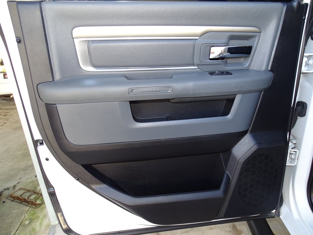 RAM 2500 4WD Crew Cab 149" SLT 2016