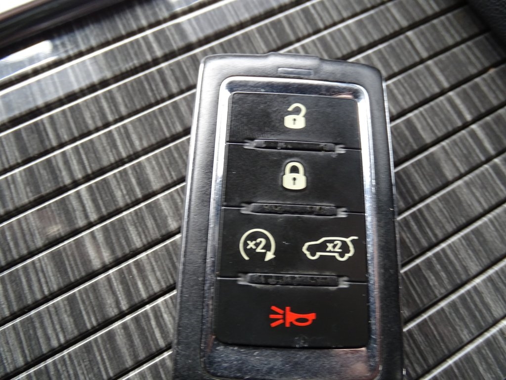 Jeep Wagoneer Series II 4x4 2022