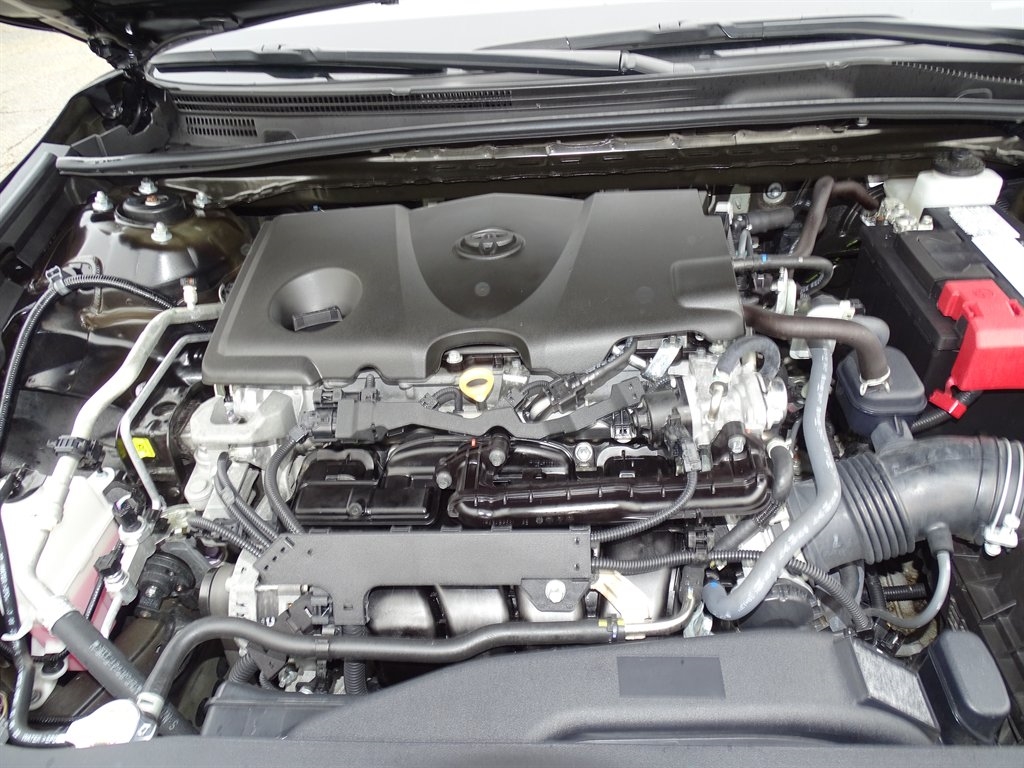 Toyota Camry Hybrid SE Nightshade CVT (Natl) 2023