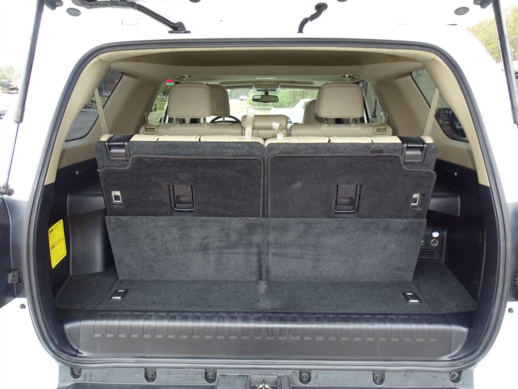 Toyota 4Runner RWD 4dr V6 SR5 Premium (Natl) 2015