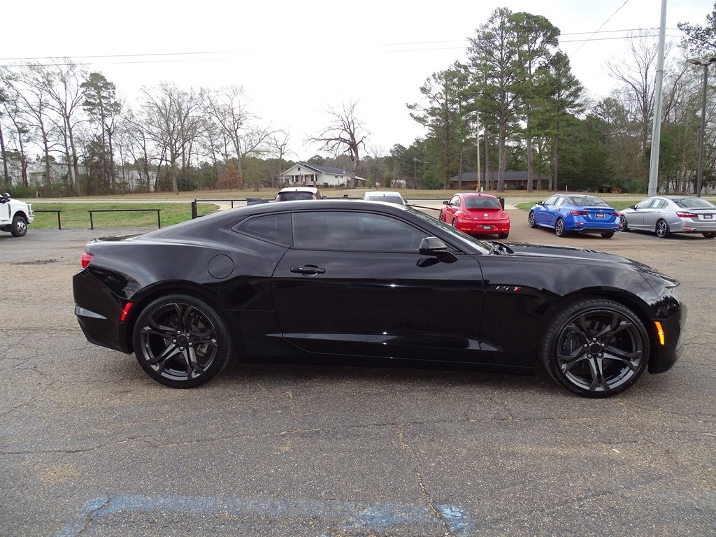 Chevrolet Camaro 2dr Cpe LT1 2021