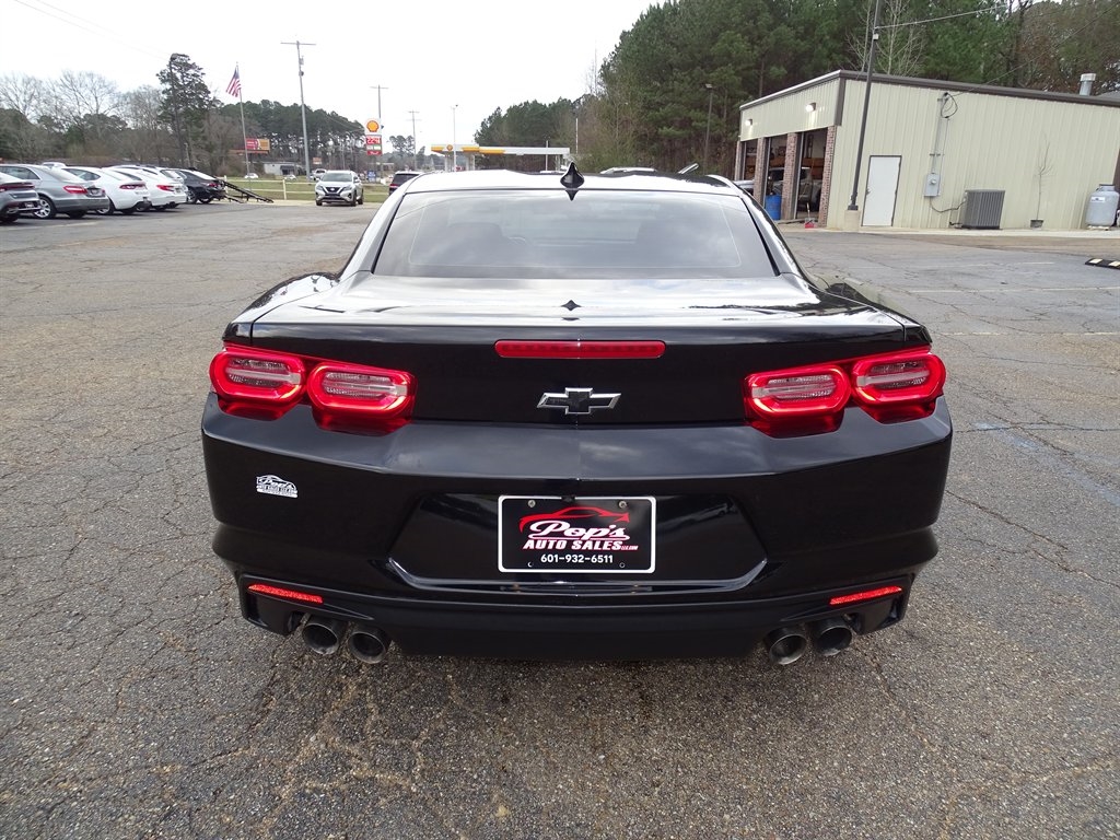 Chevrolet Camaro 2dr Cpe LT1 2021