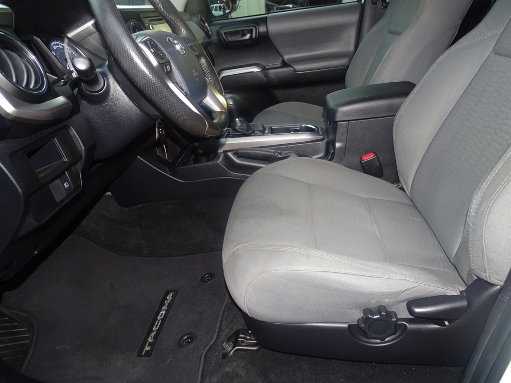 Toyota Tacoma 4WD SR5 Access Cab 6' Bed V6 AT (Natl) 2019