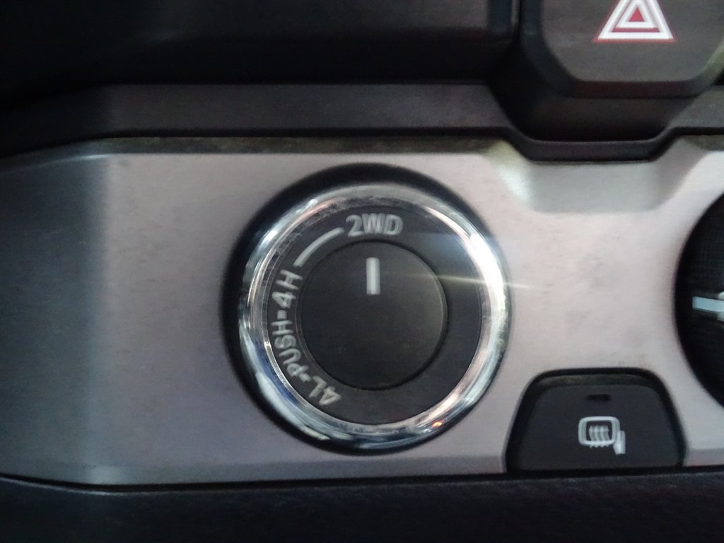 Toyota Tacoma 4WD SR5 Access Cab 6' Bed V6 AT (Natl) 2019