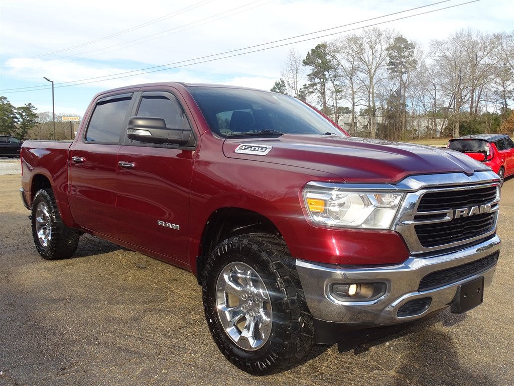 RAM 1500 Big Horn/Lone Star 4x4 Crew Cab 5'7" Box 2019