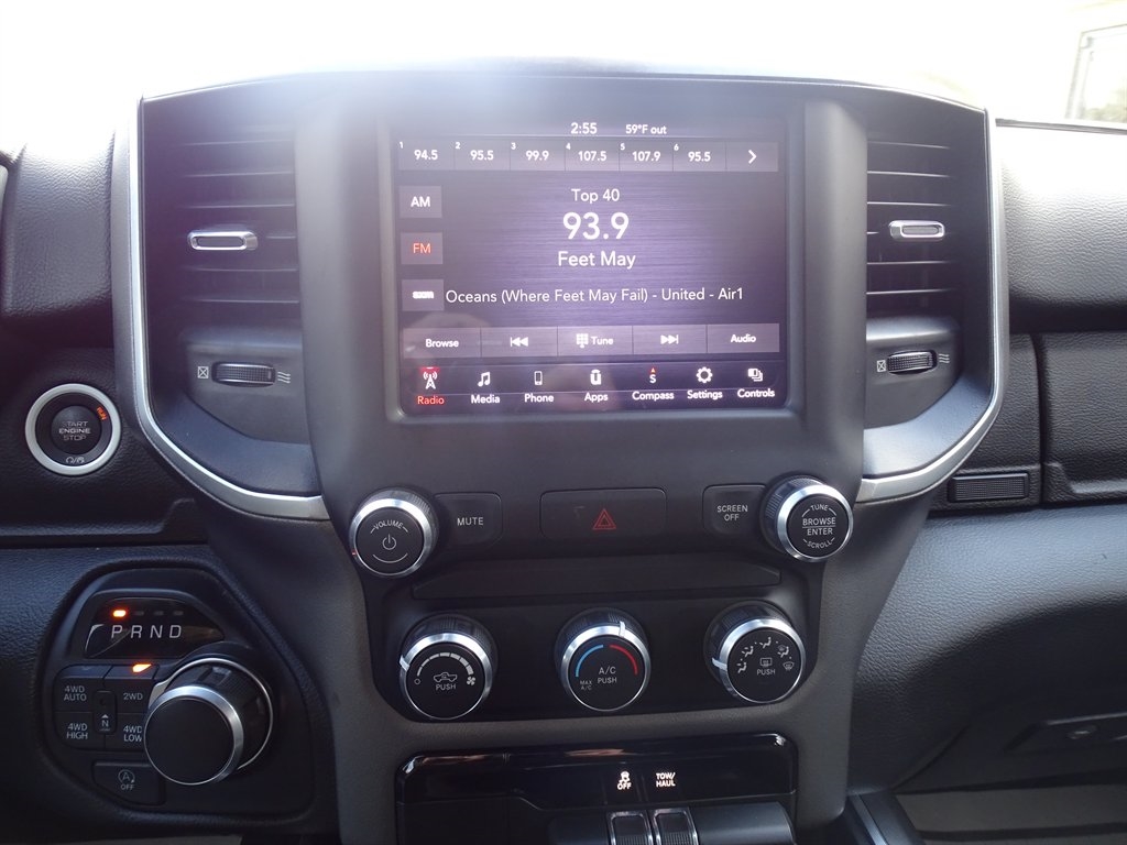 RAM 1500 Big Horn/Lone Star 4x4 Crew Cab 5'7" Box 2019