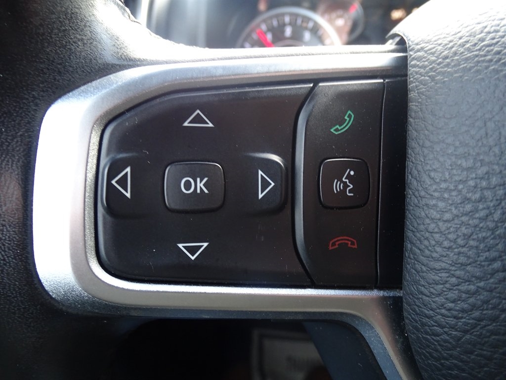 RAM 1500 Big Horn/Lone Star 4x4 Crew Cab 5'7" Box 2019