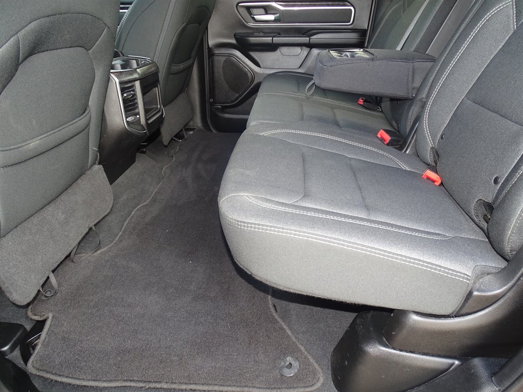 RAM 1500 Big Horn/Lone Star 4x4 Crew Cab 5'7" Box 2019