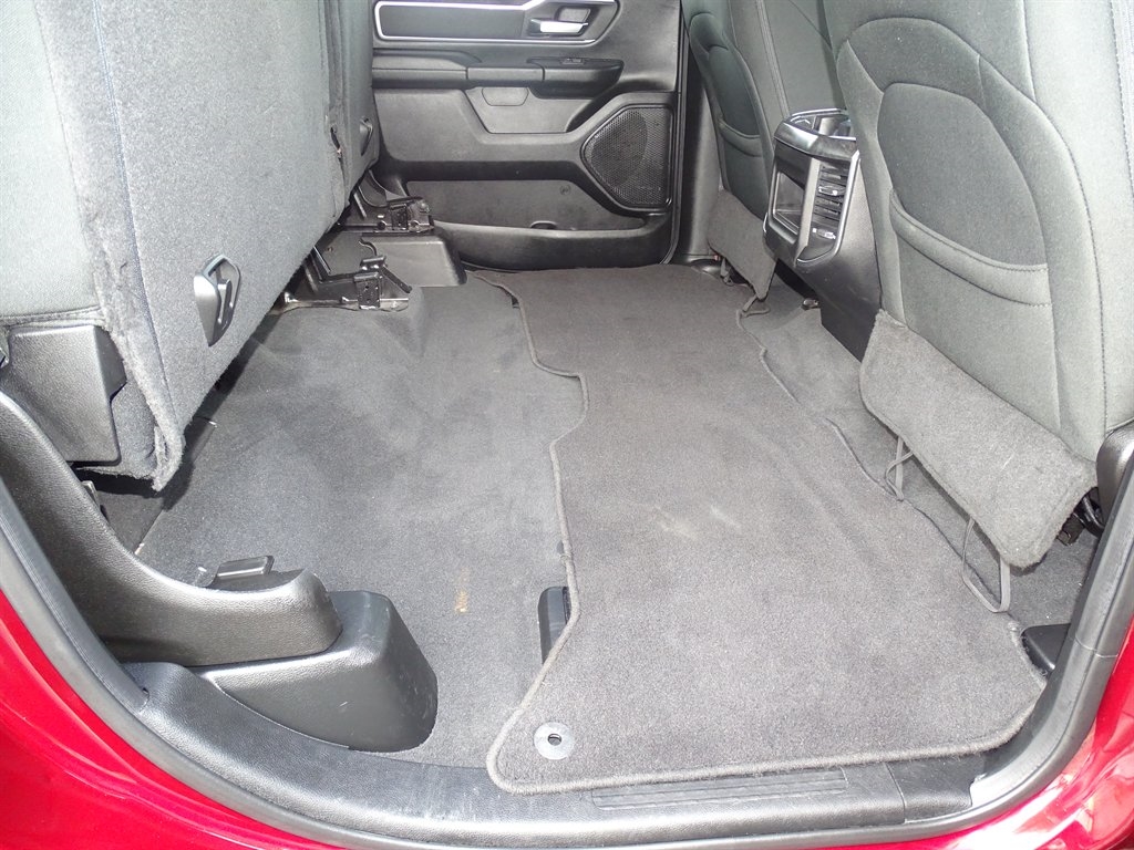 RAM 1500 Big Horn/Lone Star 4x4 Crew Cab 5'7" Box 2019