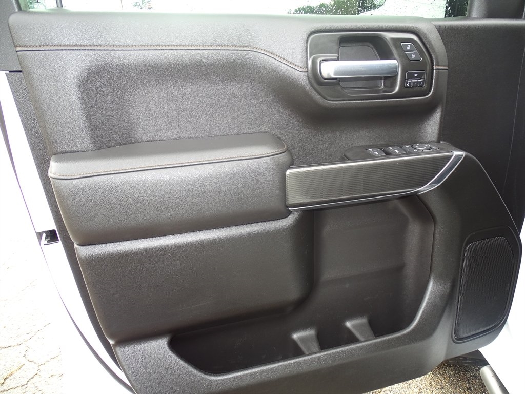 GMC Sierra 1500 4WD Crew Cab 147" AT4 2021