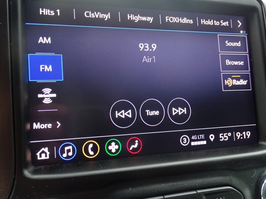 GMC Sierra 1500 4WD Crew Cab 147" AT4 2021