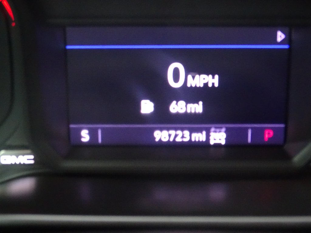 GMC Sierra 1500 4WD Crew Cab 147" AT4 2021