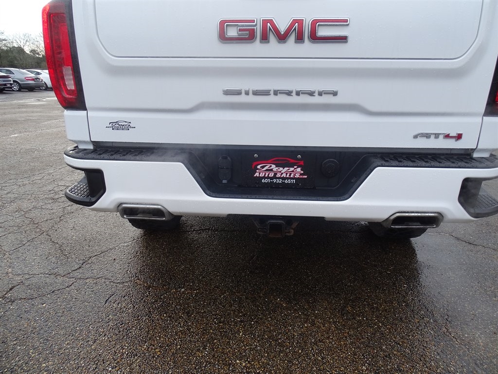 GMC Sierra 1500 4WD Crew Cab 147" AT4 2021