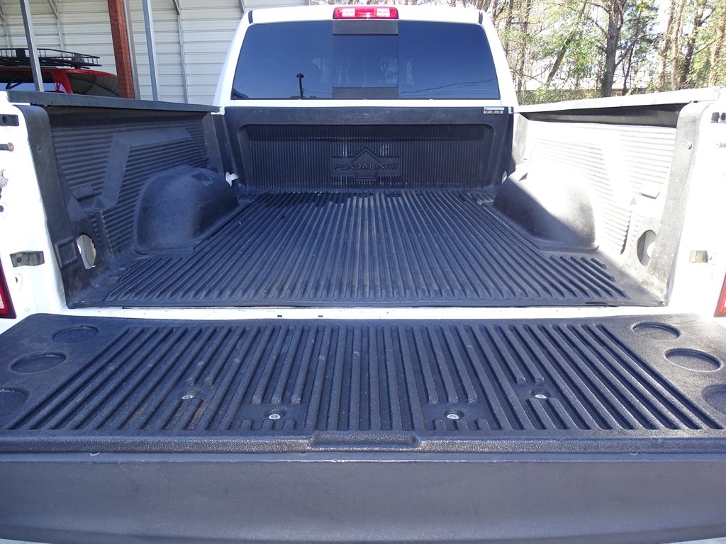 RAM 2500 SLT 4x4 Crew Cab 6'4" Box 2017