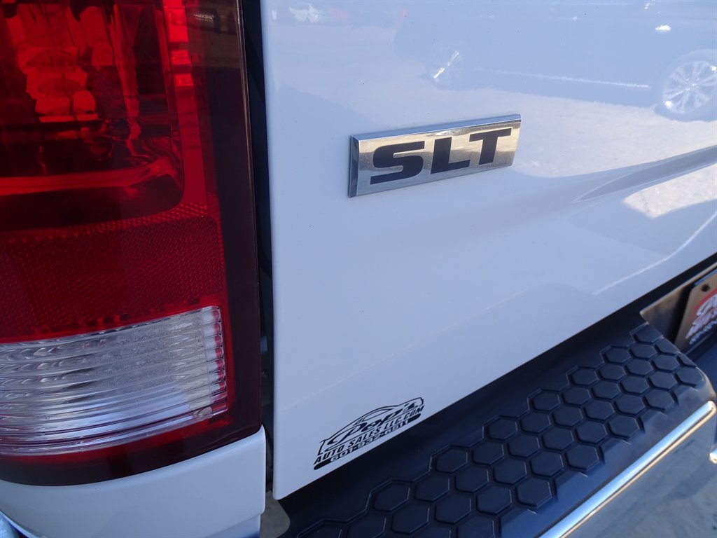 RAM 2500 SLT 4x4 Crew Cab 6'4" Box 2017