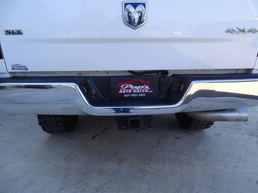 RAM 2500 SLT 4x4 Crew Cab 6'4" Box 2017