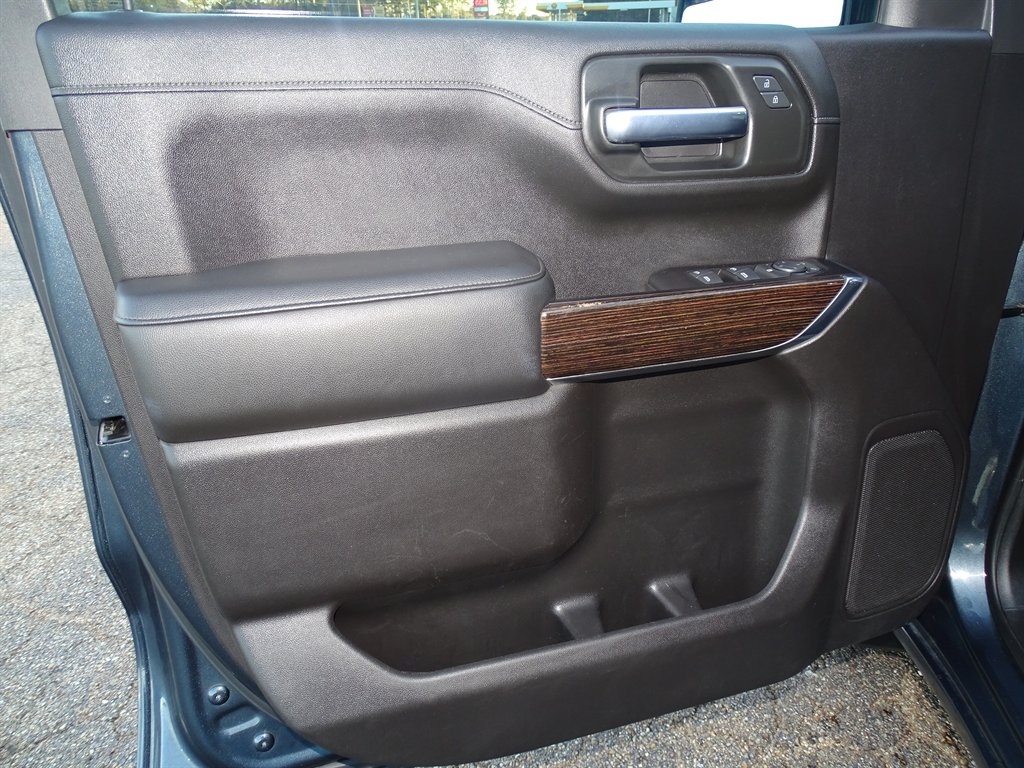 GMC Sierra 1500 4WD Crew Cab 147" SLE 2020