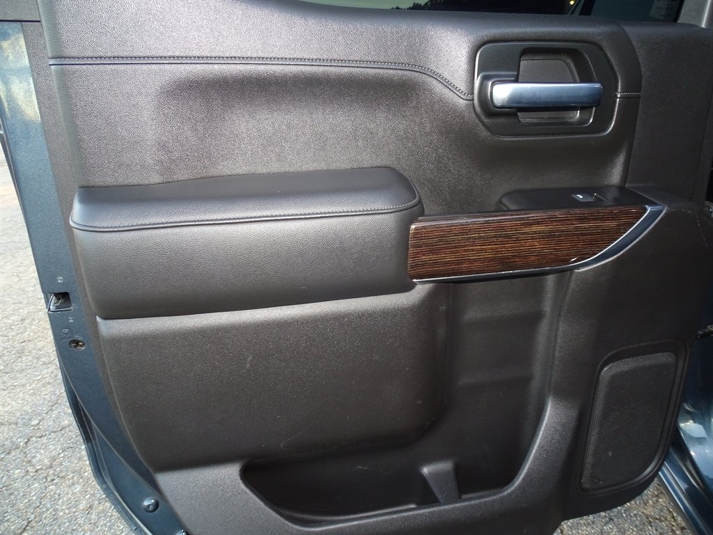 GMC Sierra 1500 4WD Crew Cab 147" SLE 2020