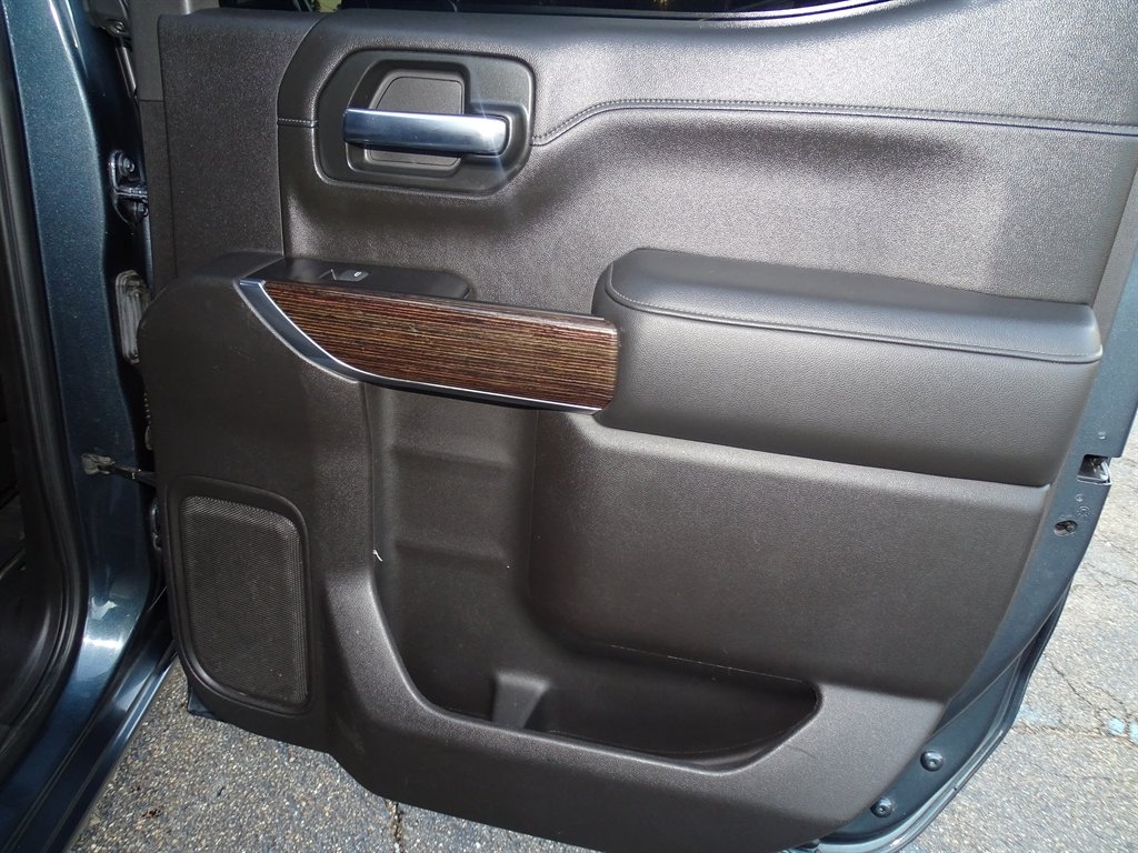 GMC Sierra 1500 4WD Crew Cab 147" SLE 2020