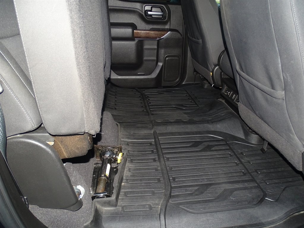 GMC Sierra 1500 4WD Crew Cab 147" SLE 2020