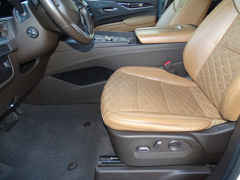 Cadillac Escalade ESV 2WD 4dr Premium Luxury 2021