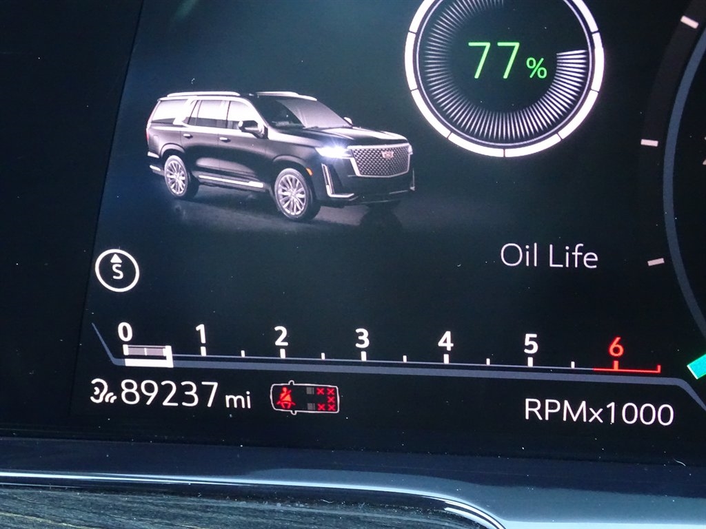 Cadillac Escalade ESV 2WD 4dr Premium Luxury 2021