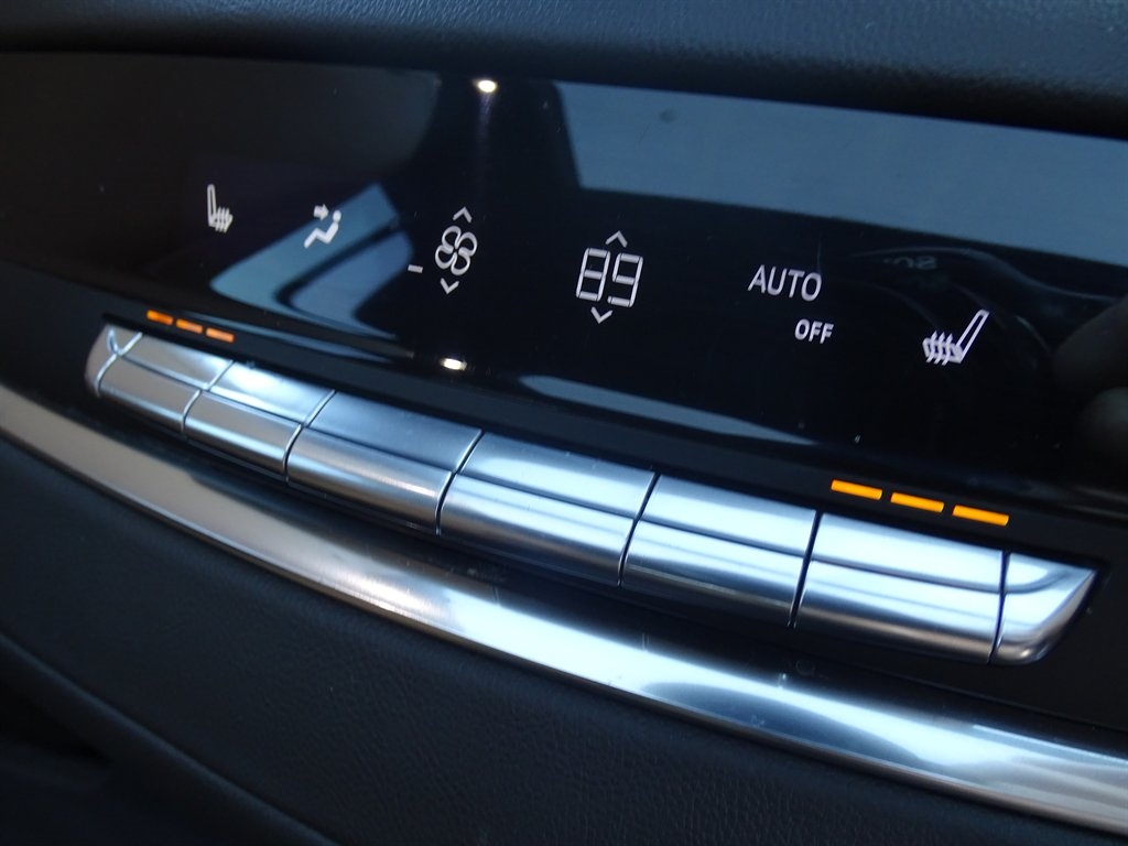 Cadillac Escalade ESV 2WD 4dr Premium Luxury 2021