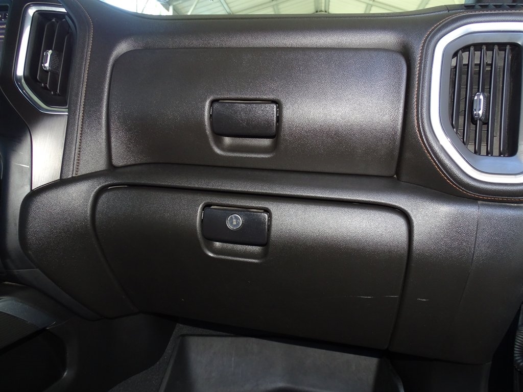 GMC Sierra 2500HD 4WD Crew Cab 159" AT4 2023