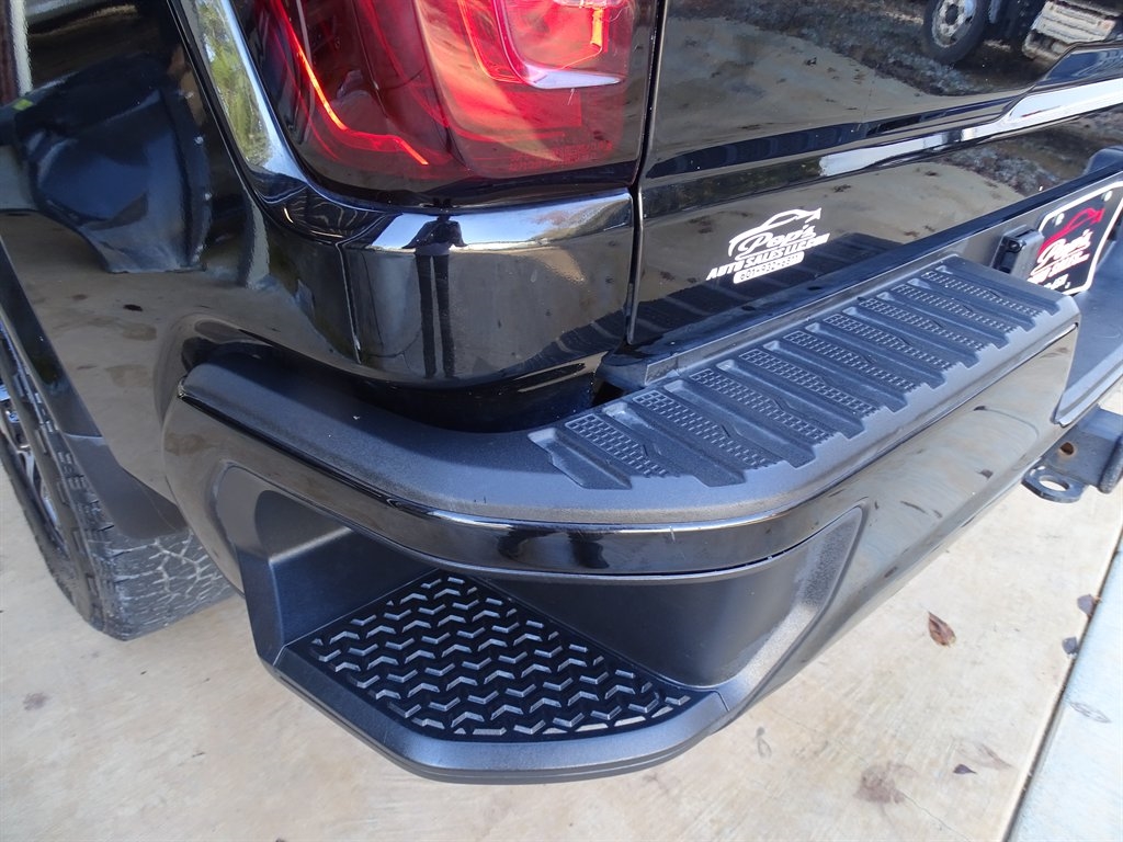 GMC Sierra 2500HD 4WD Crew Cab 159" AT4 2023