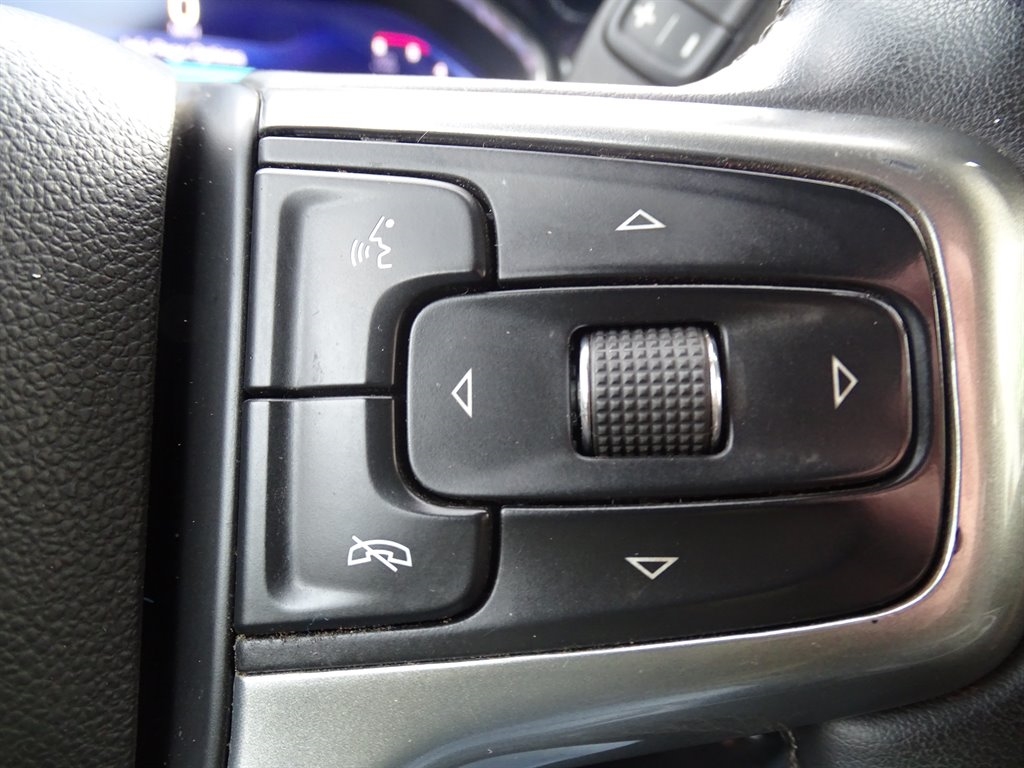 Chevrolet Silverado 3500HD 4WD Crew Cab 172" LT 2024