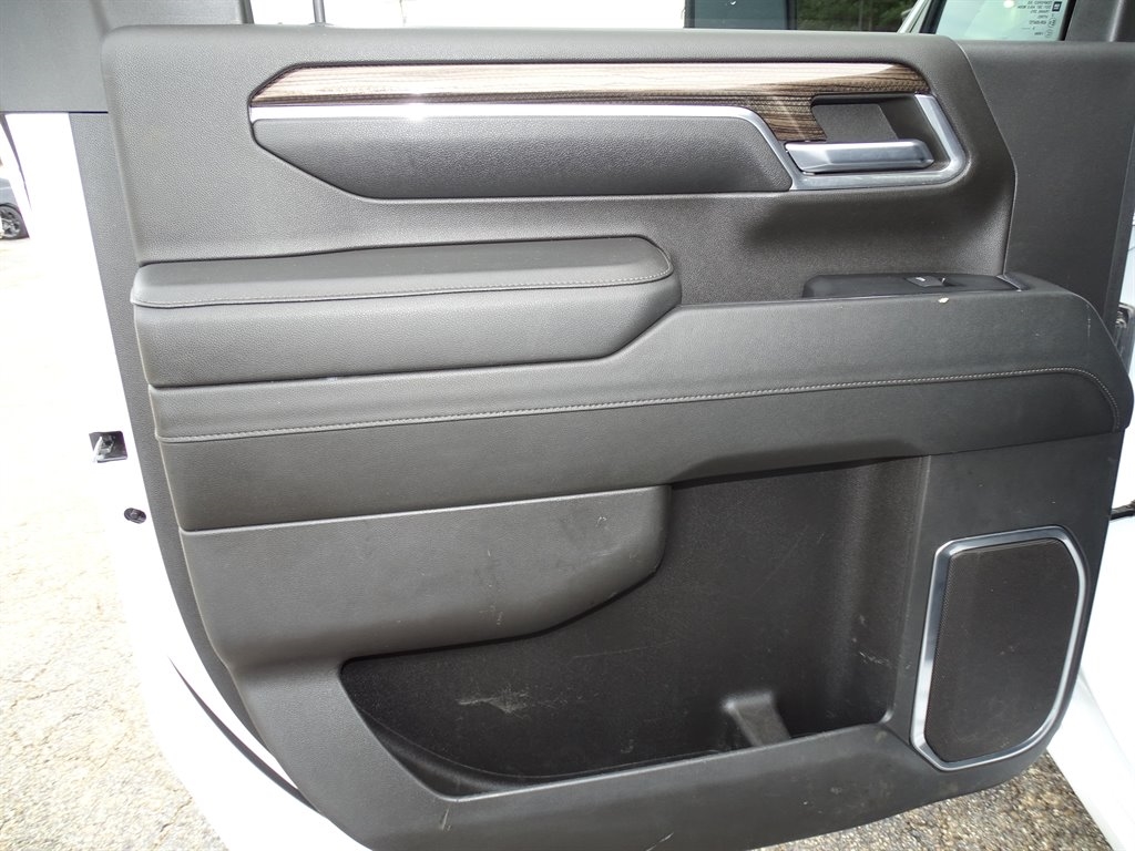 Chevrolet Silverado 3500HD 4WD Crew Cab 172" LT 2024