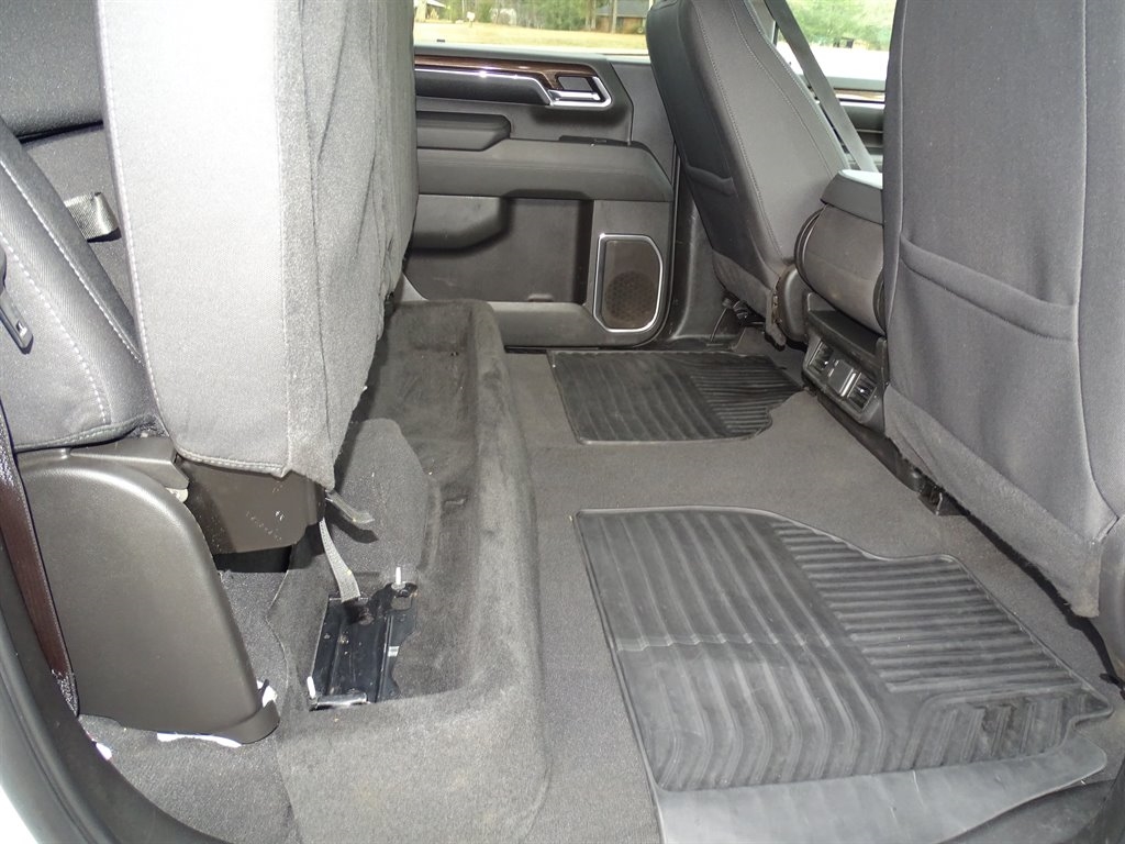 Chevrolet Silverado 3500HD 4WD Crew Cab 172" LT 2024