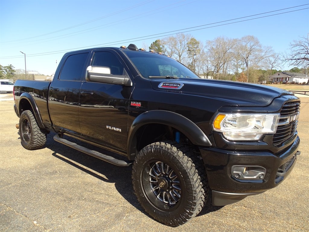 RAM 2500 Big Horn 4x4 Crew Cab 6'4" Box 2019