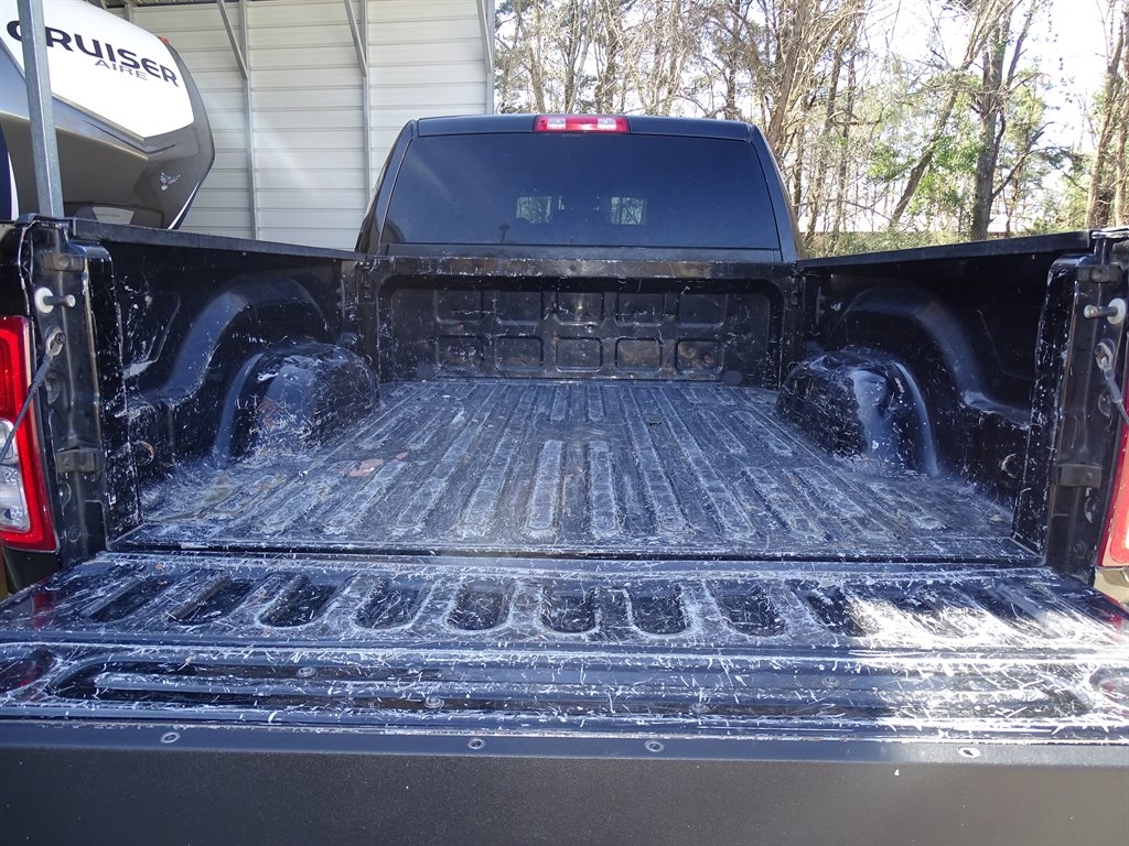 RAM 2500 Big Horn 4x4 Crew Cab 6'4" Box 2019