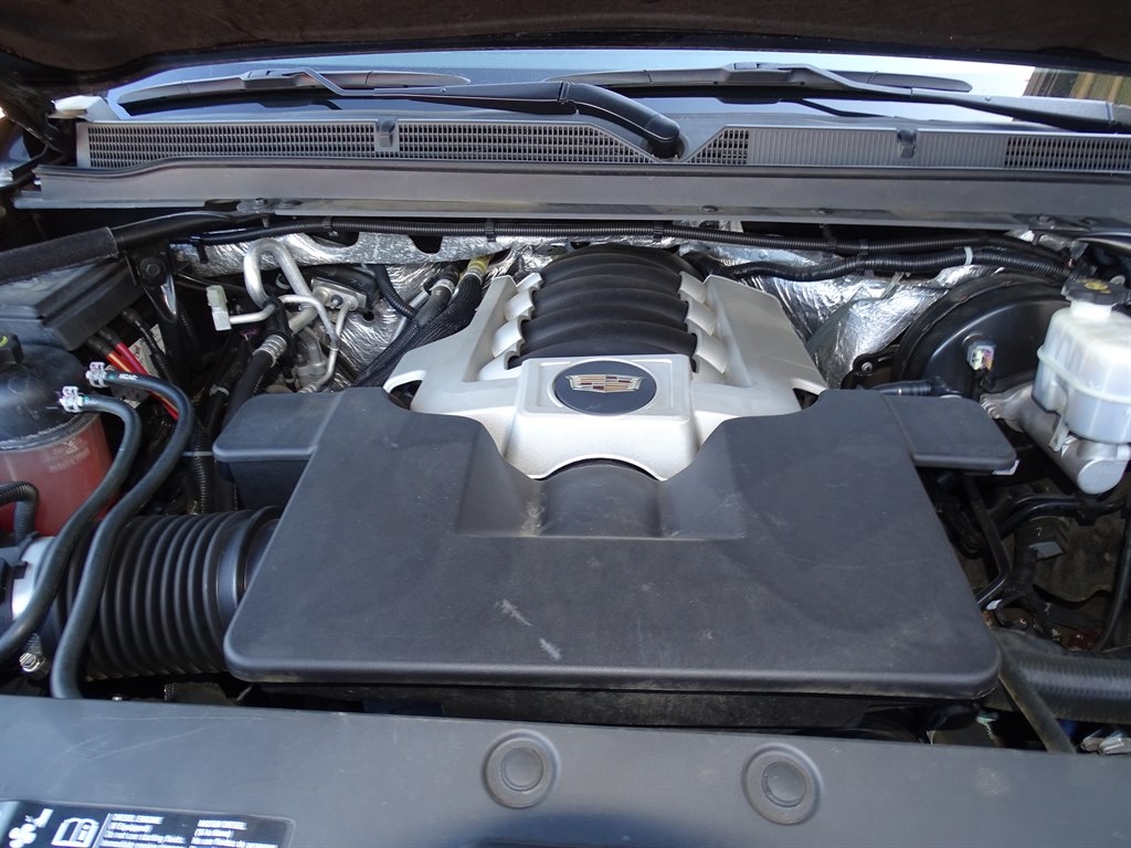 Cadillac Escalade 4WD 4dr Luxury 2018